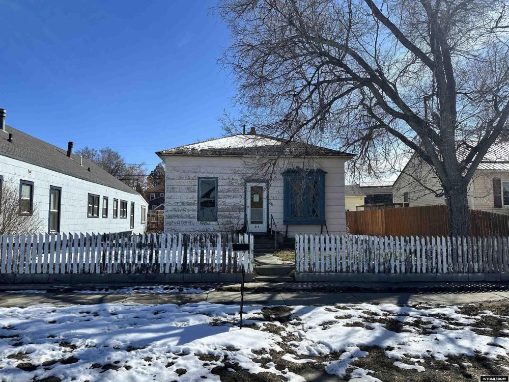 Currently Displayed Property Photo