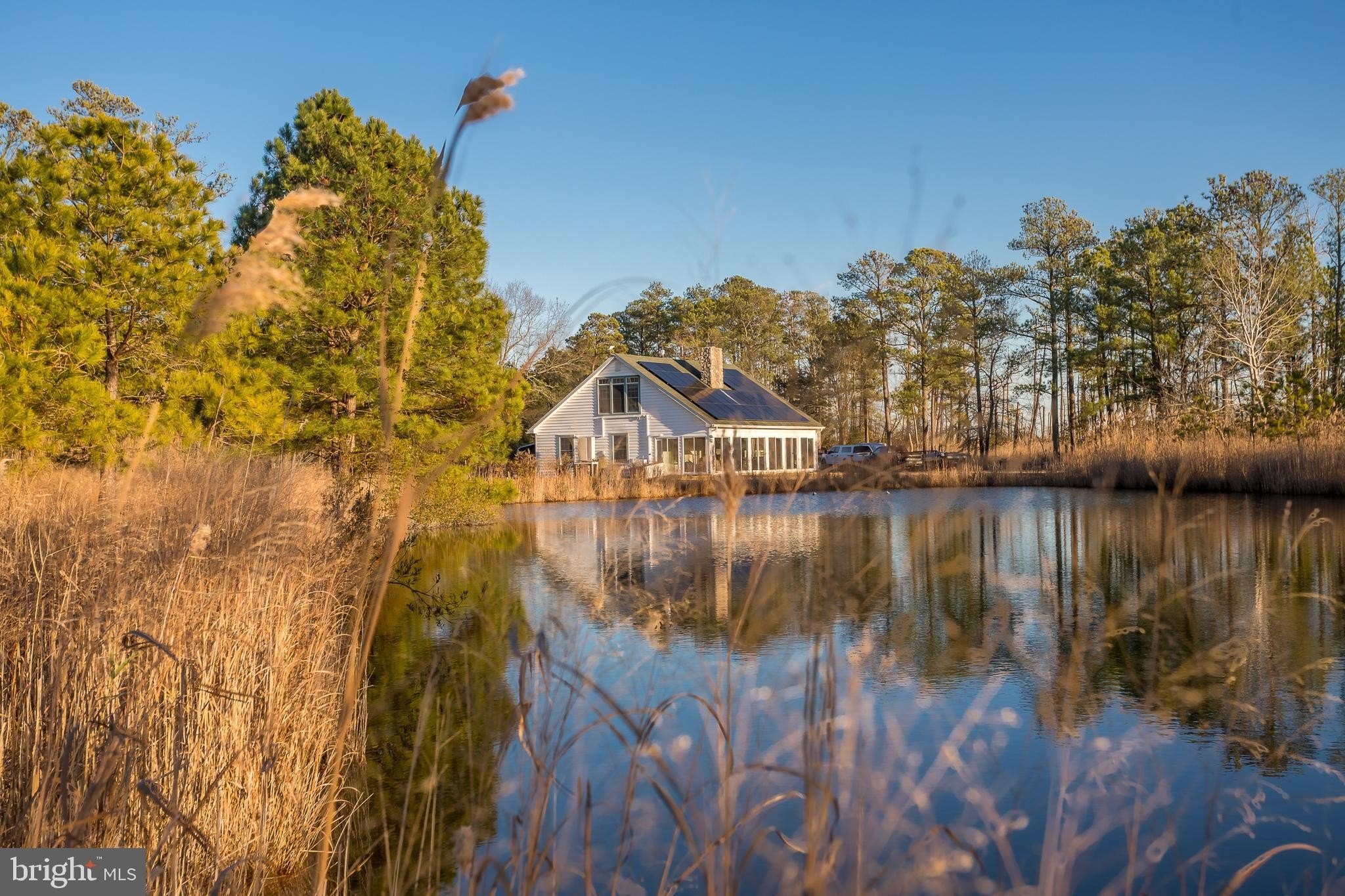 Currently Displayed Property Photo