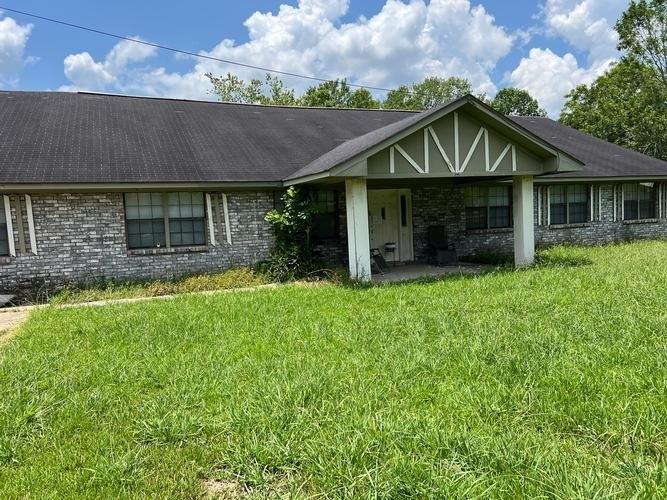 Currently Displayed Property Photo