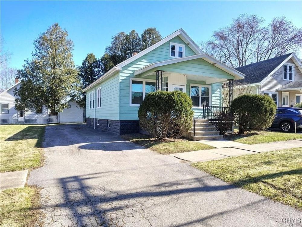Currently Displayed Property Photo