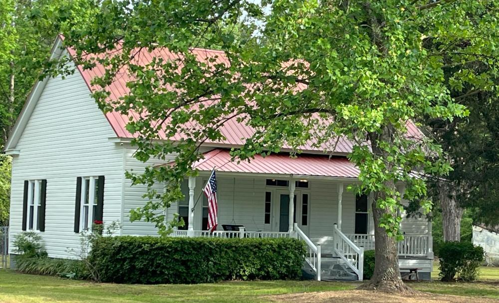 Currently Displayed Property Photo