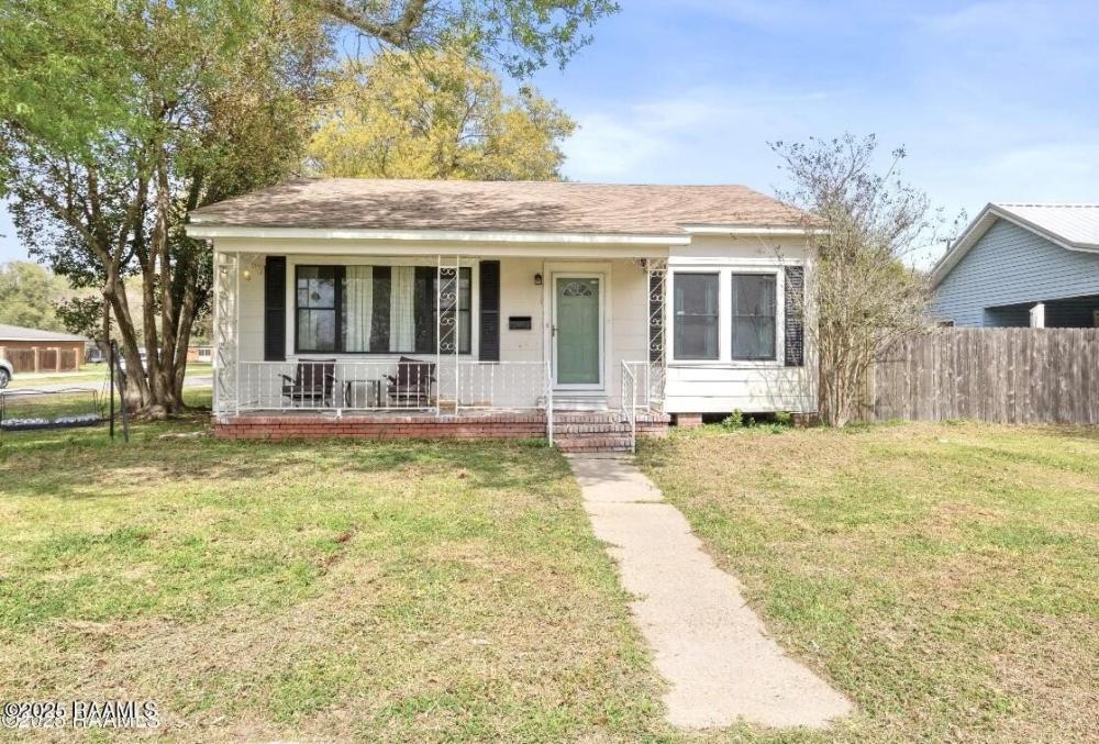 Currently Displayed Property Photo