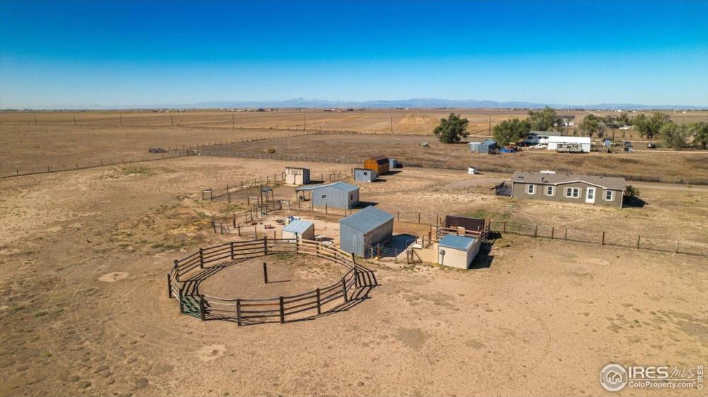 Currently Displayed Property Photo