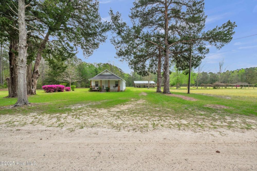 Currently Displayed Property Photo