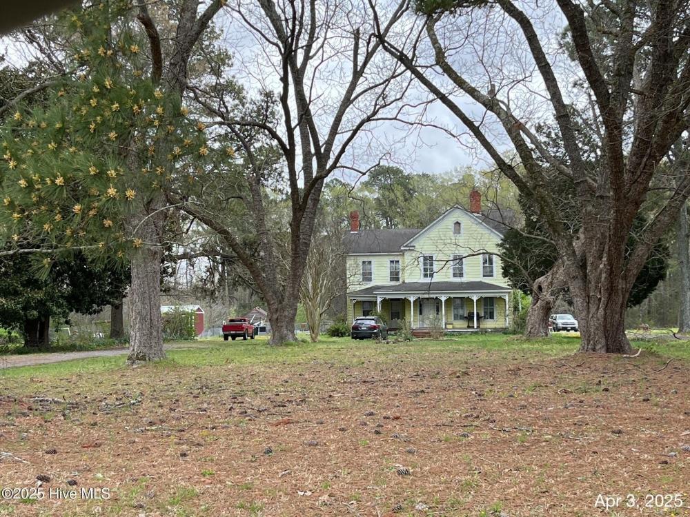 Currently Displayed Property Photo