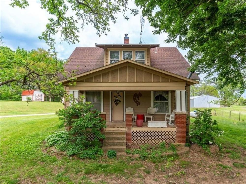 Currently Displayed Property Photo