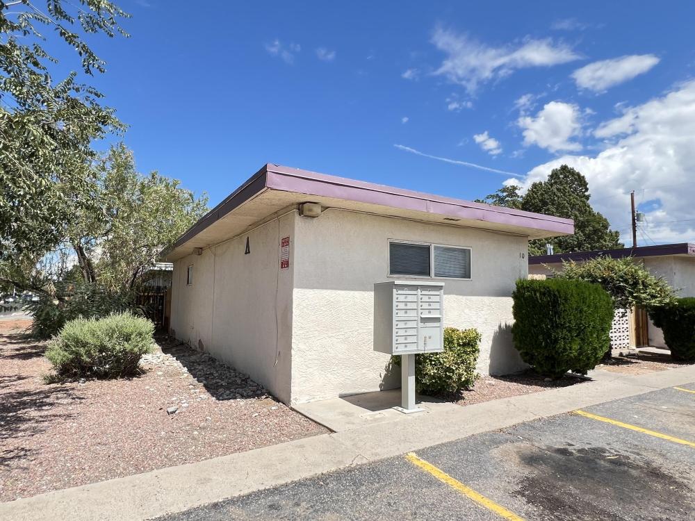 Currently Displayed Property Photo