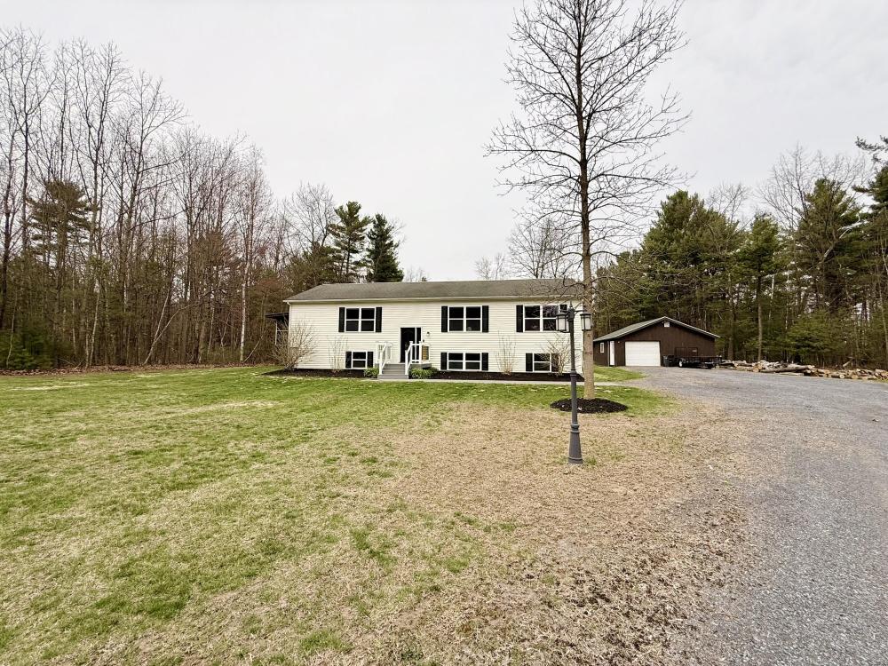 Currently Displayed Property Photo
