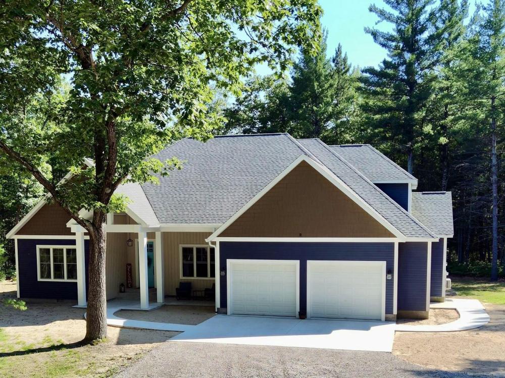 Currently Displayed Property Photo