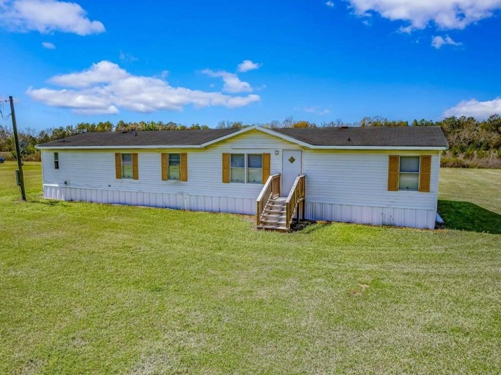 Currently Displayed Property Photo