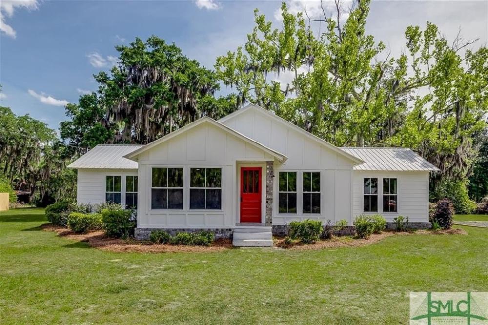 Currently Displayed Property Photo
