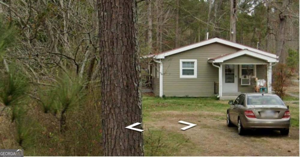 Currently Displayed Property Photo