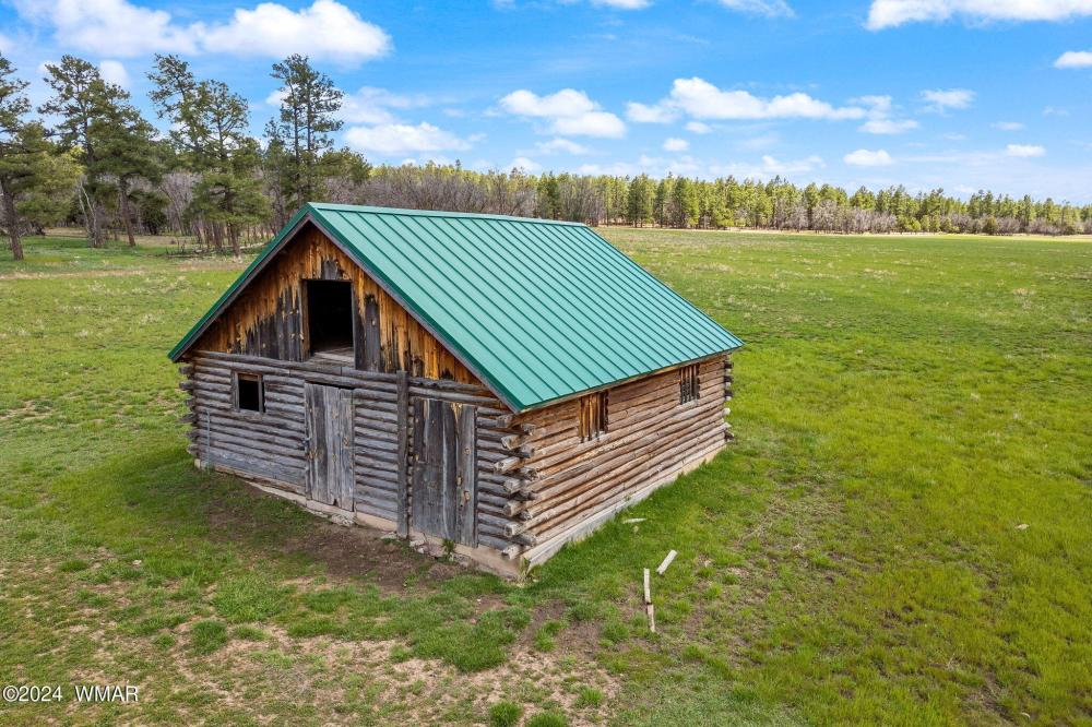 Currently Displayed Property Photo