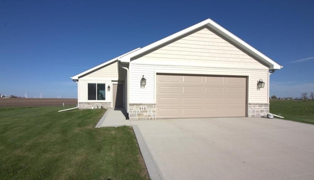 Currently Displayed Property Photo