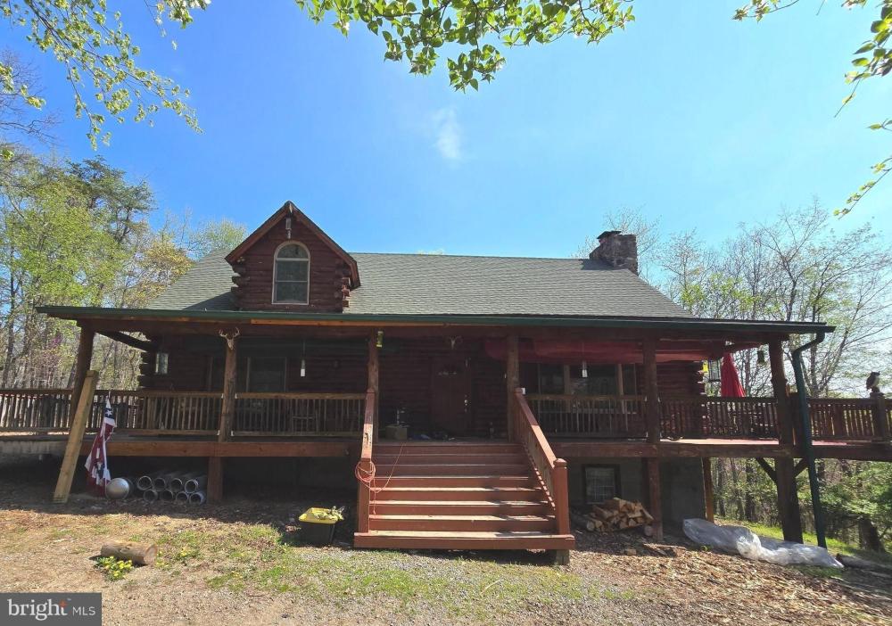 Currently Displayed Property Photo