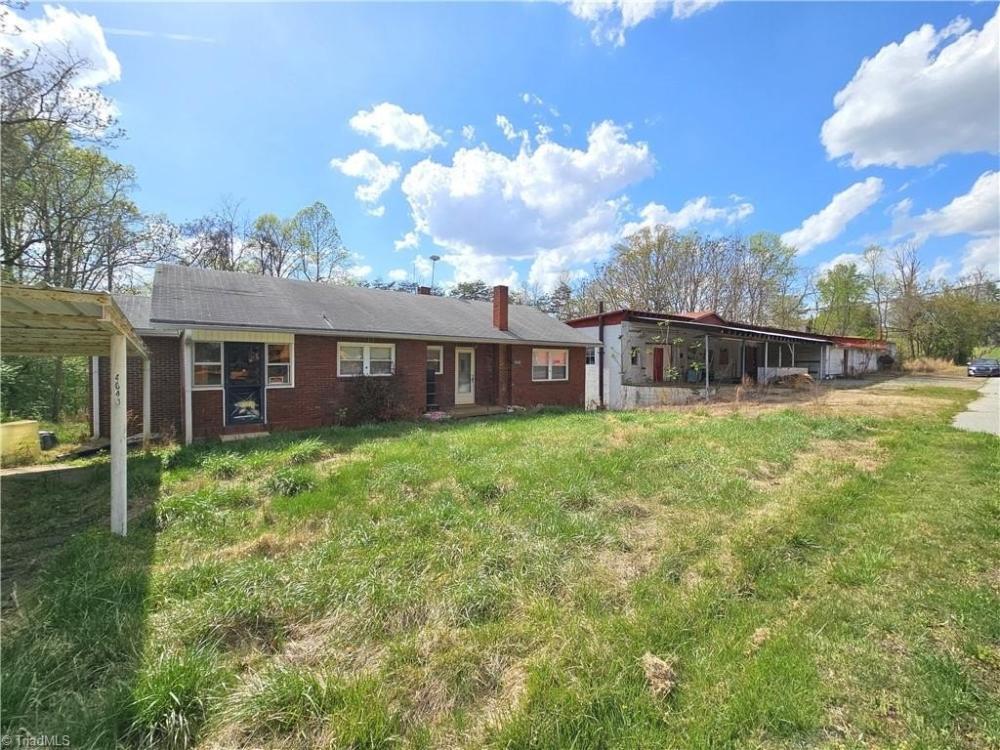 Currently Displayed Property Photo