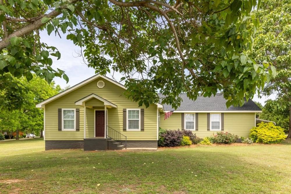 Currently Displayed Property Photo
