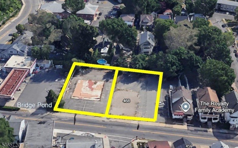 Currently Displayed Property Photo