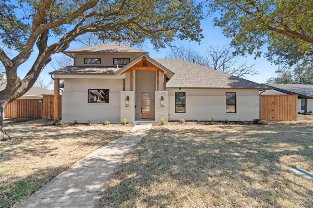 Currently Displayed Property Photo