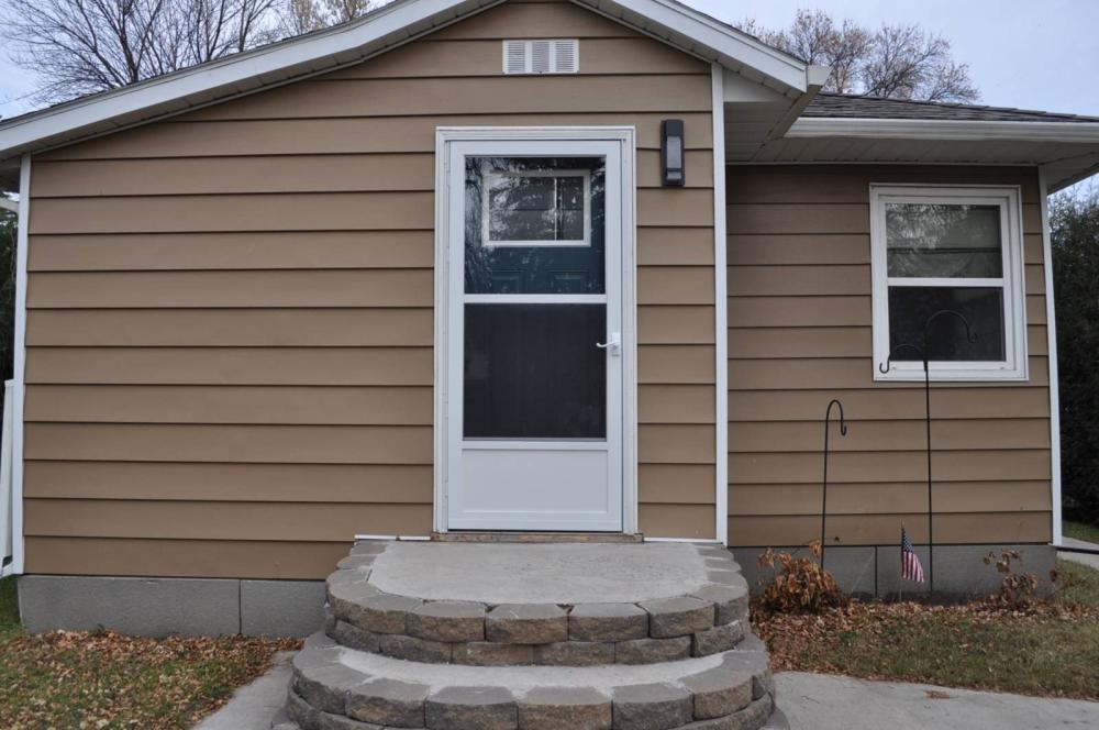 Currently Displayed Property Photo
