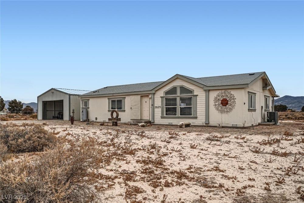 Currently Displayed Property Photo