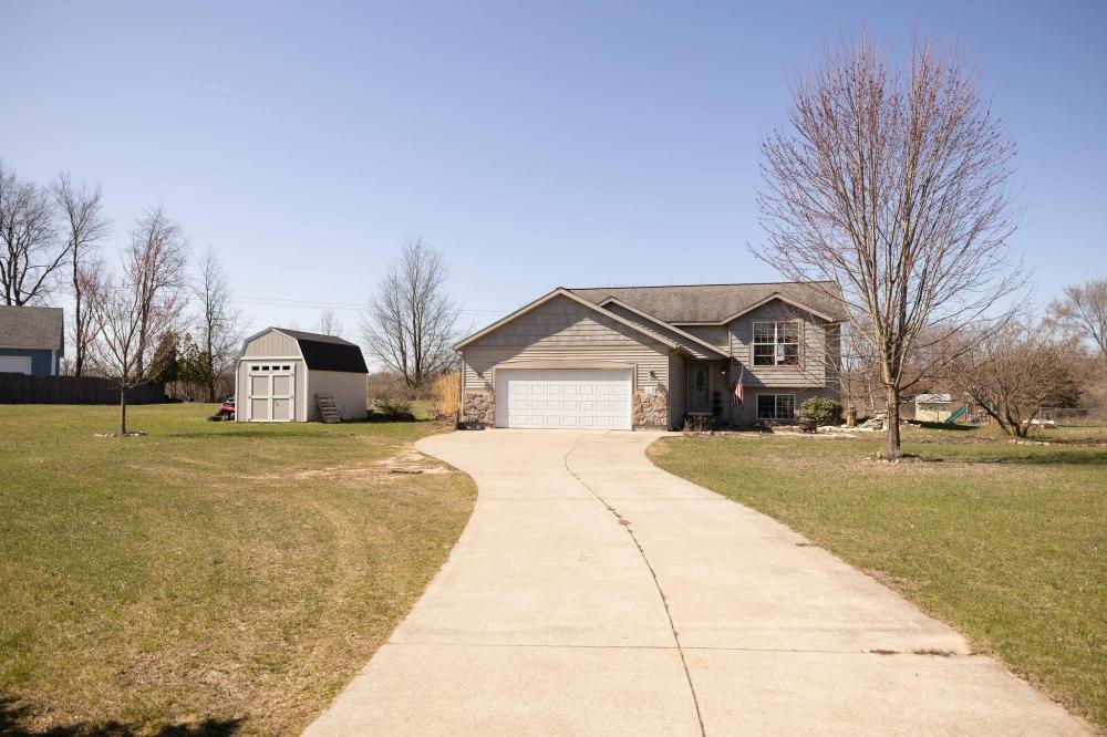 Currently Displayed Property Photo