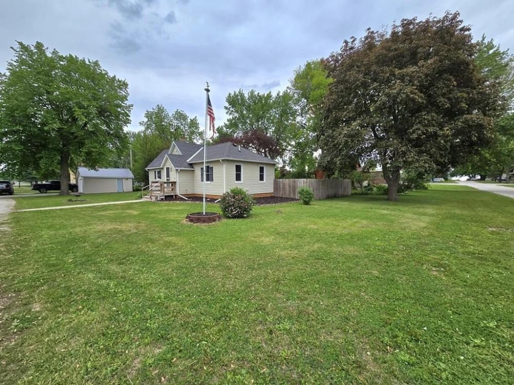 Currently Displayed Property Photo