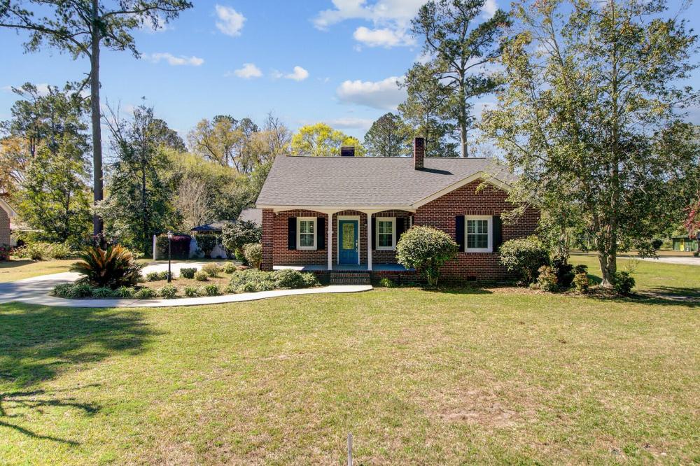 Currently Displayed Property Photo