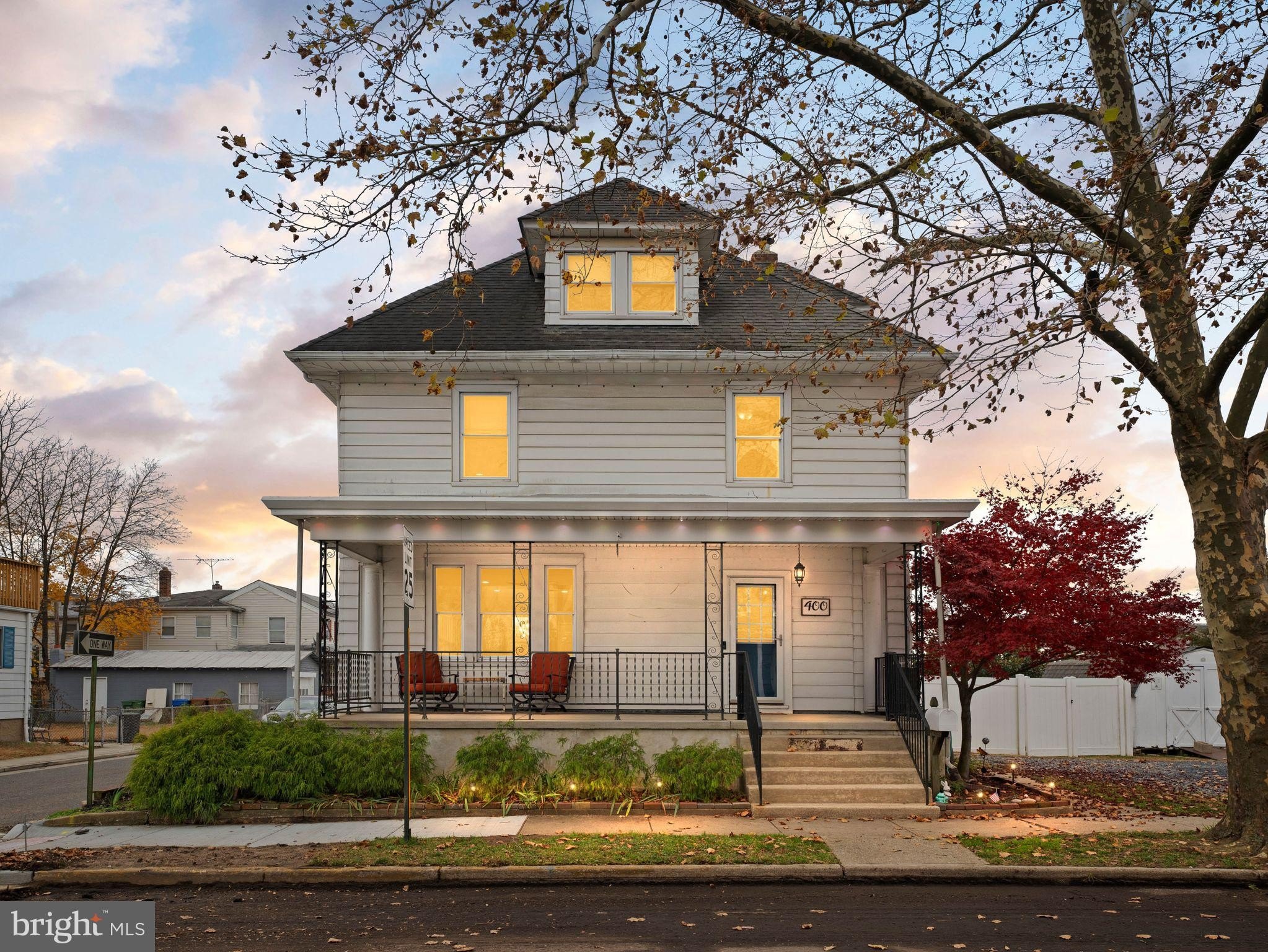 Currently Displayed Property Photo