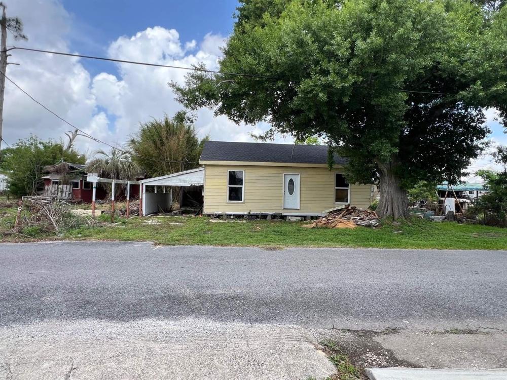 Currently Displayed Property Photo