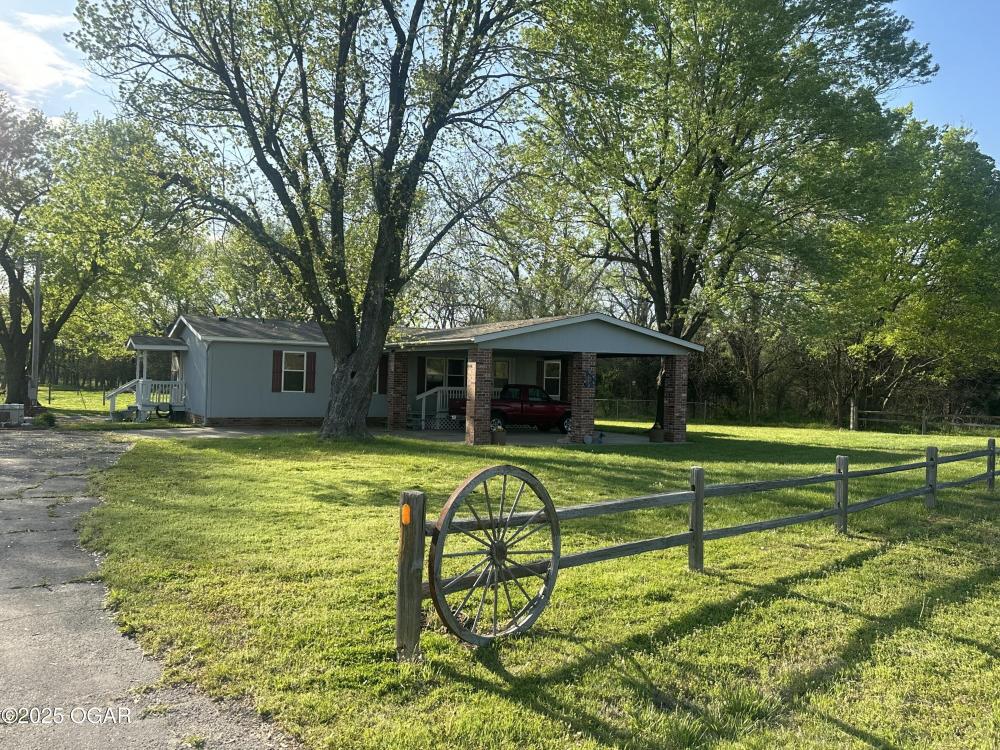 Currently Displayed Property Photo