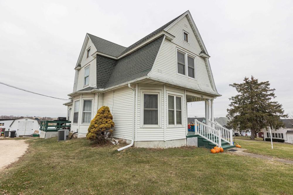 Currently Displayed Property Photo