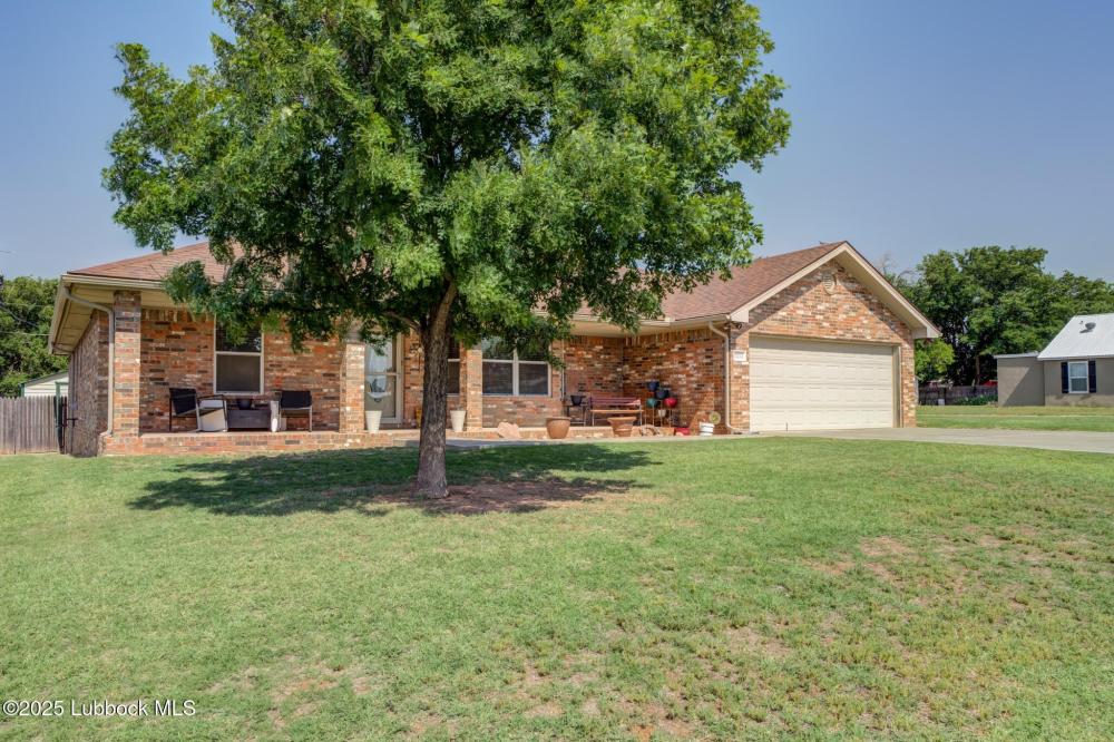 Currently Displayed Property Photo