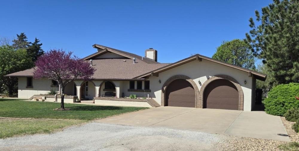 Currently Displayed Property Photo