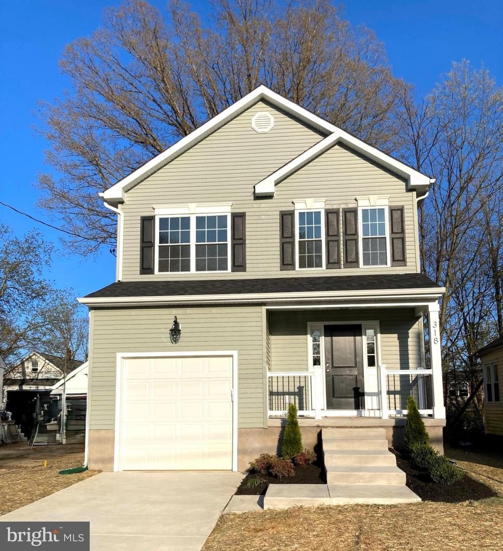 Currently Displayed Property Photo