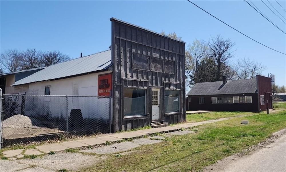 Currently Displayed Property Photo