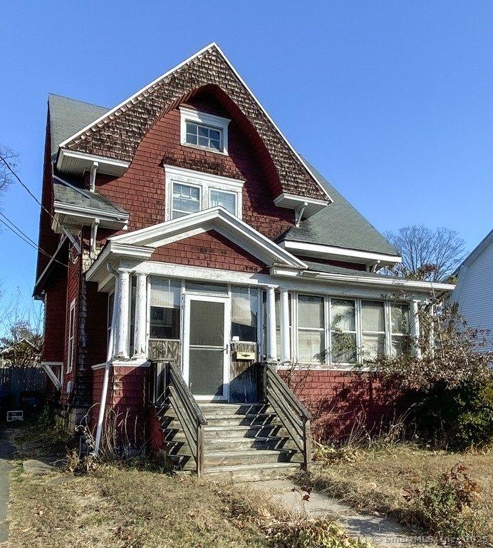 Currently Displayed Property Photo