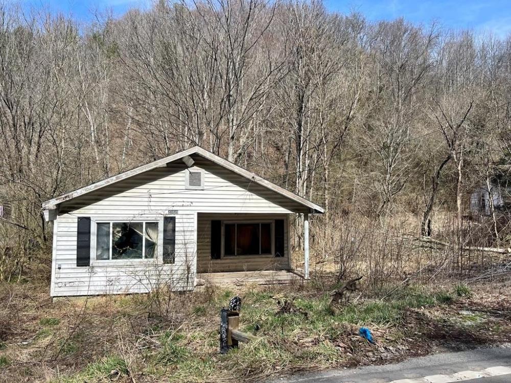 Currently Displayed Property Photo