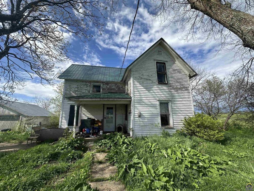 Currently Displayed Property Photo