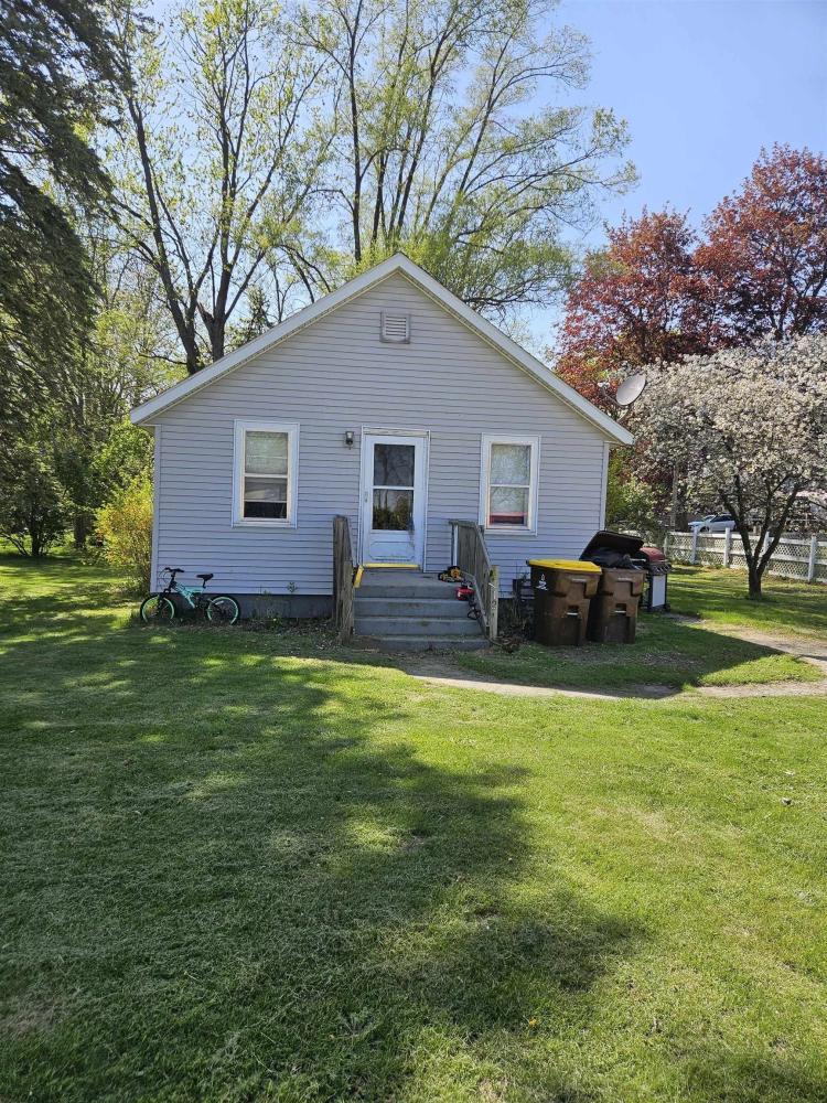 Currently Displayed Property Photo