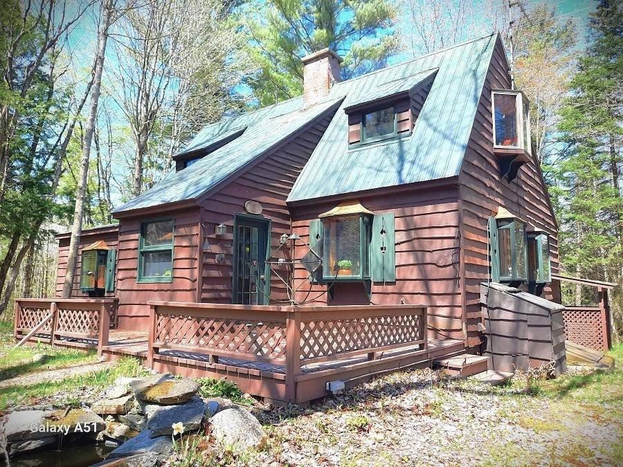 Currently Displayed Property Photo