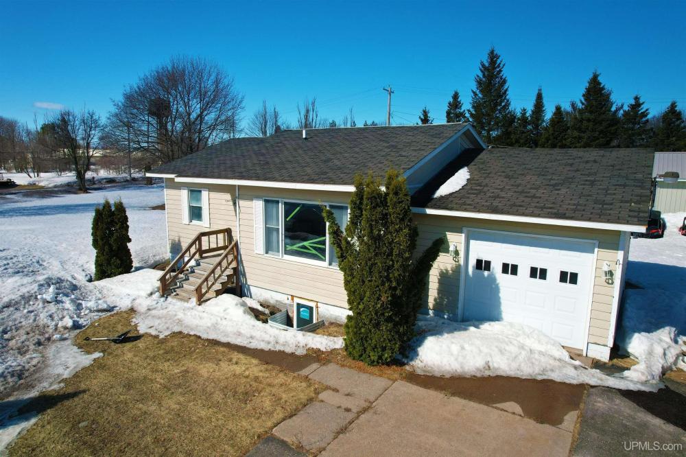Currently Displayed Property Photo