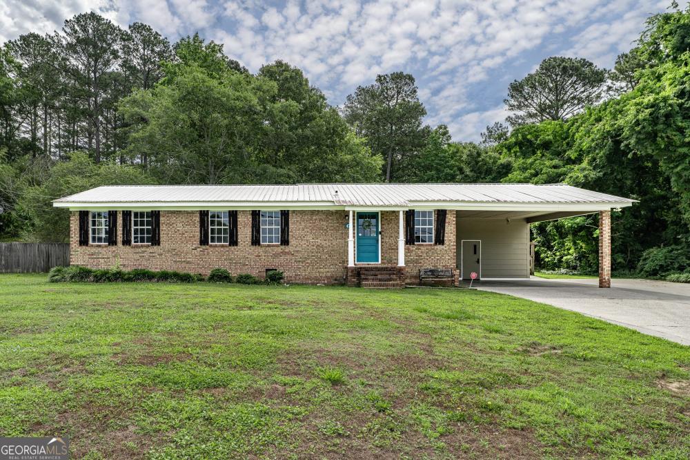 Currently Displayed Property Photo