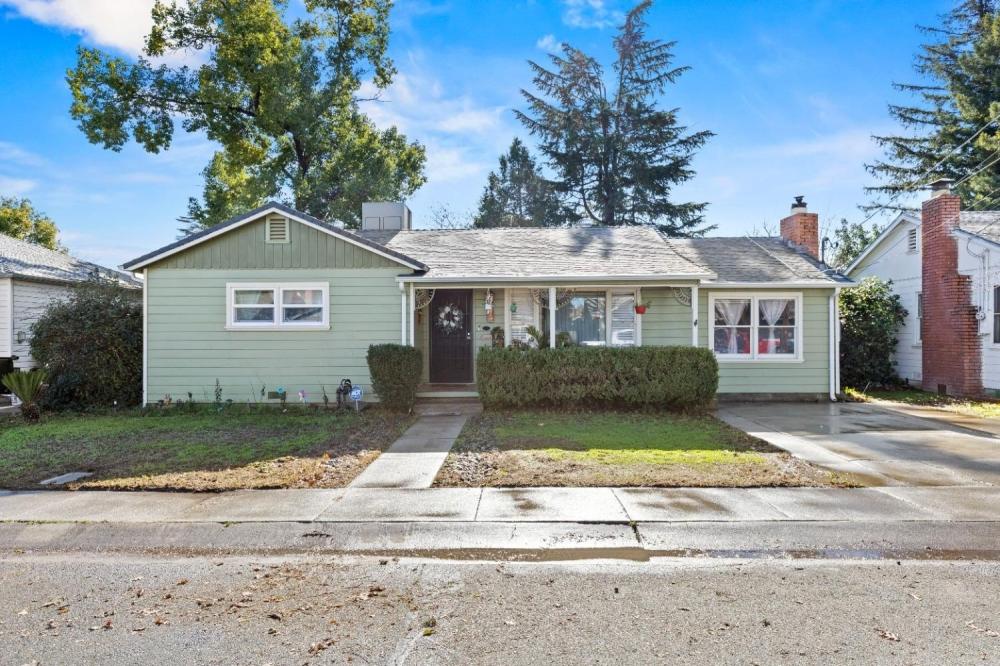 Currently Displayed Property Photo