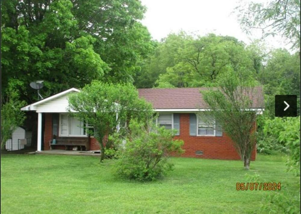Currently Displayed Property Photo