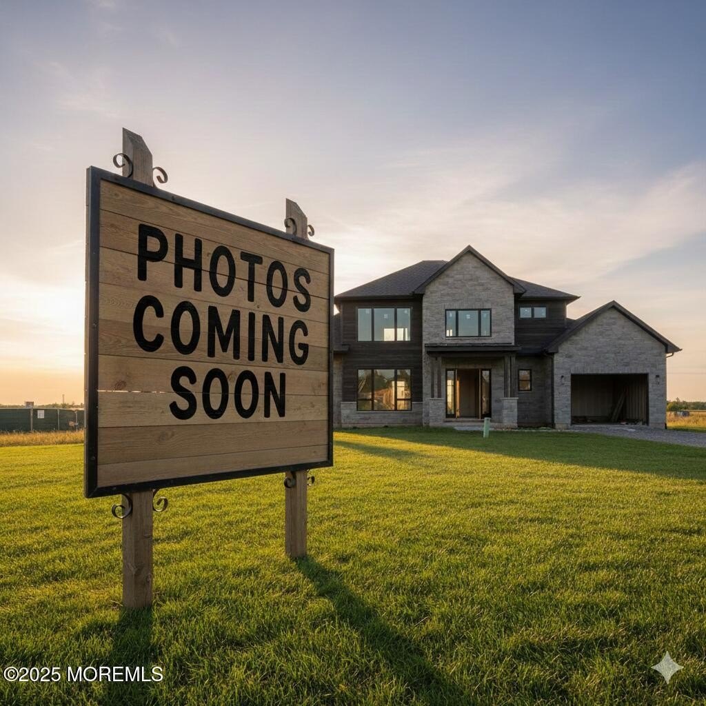 Currently Displayed Property Photo