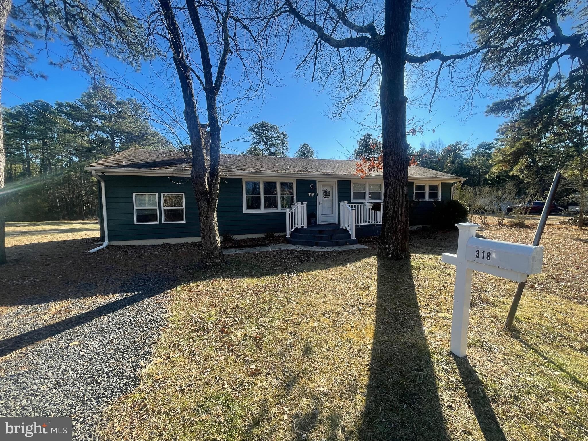 Currently Displayed Property Photo