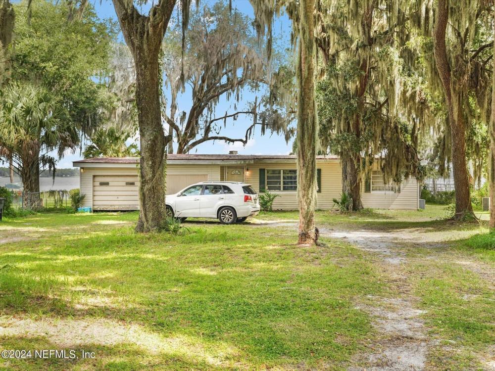 Currently Displayed Property Photo