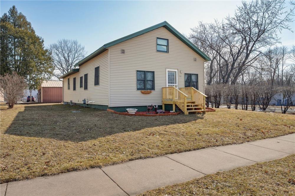 Currently Displayed Property Photo