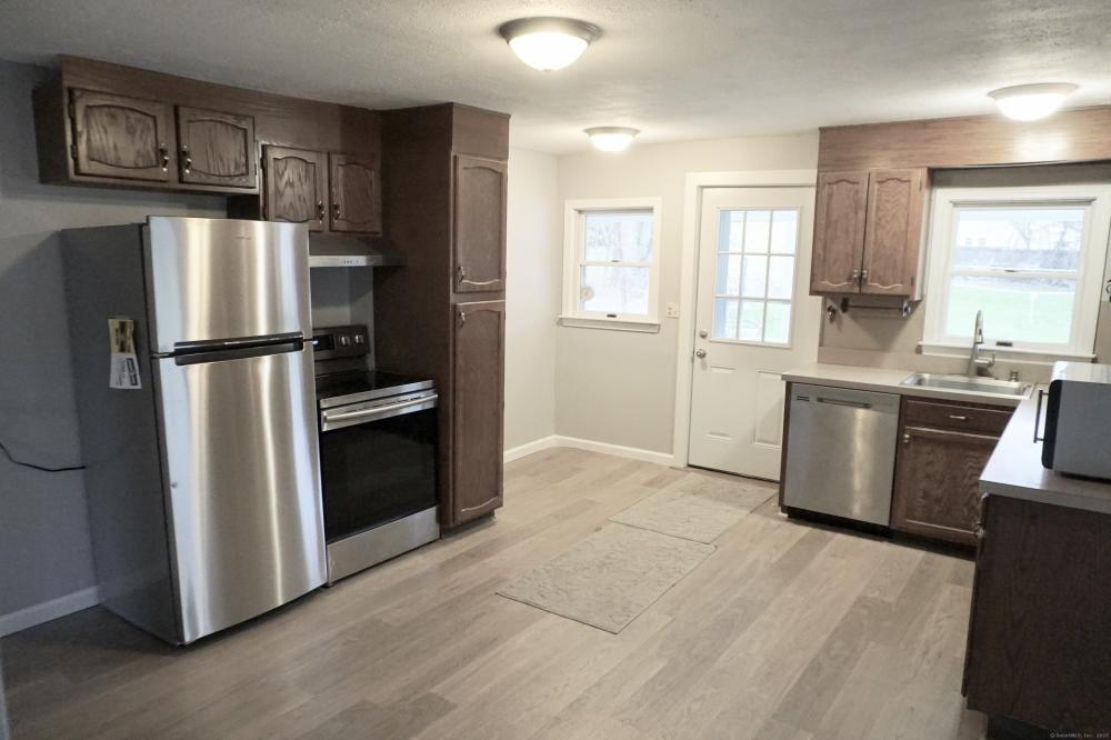 Currently Displayed Property Photo